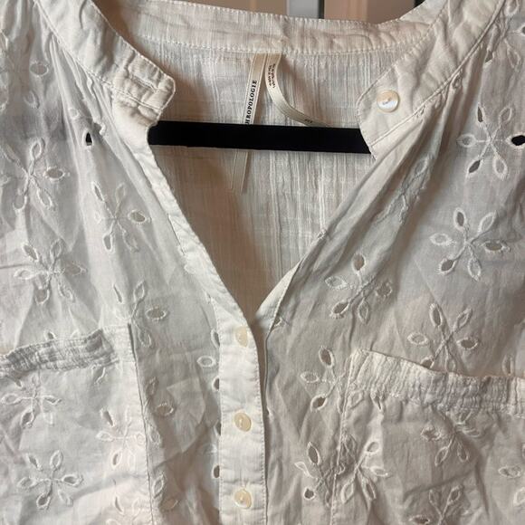 Anthropologie Eyelet Cropped Blouse, size XSP - Picture 4 of 8
